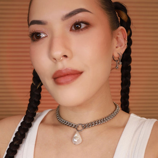 That's a Big-Ass Pearl Necklace